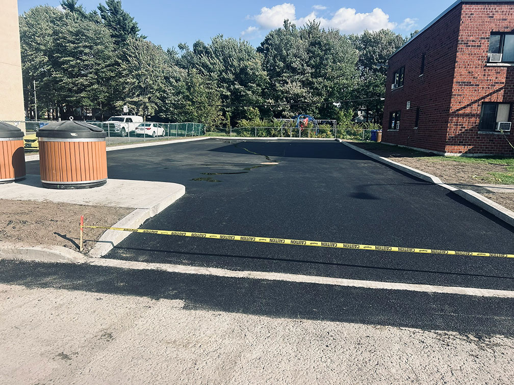 Saint-Janvier - Entrée commerciale – 2025